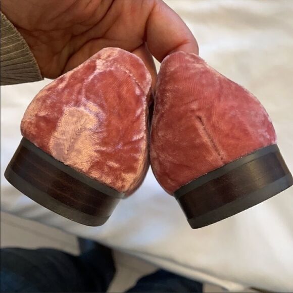 VANELI ROSE VELVET FLATS.  NEW. - Picture 8 of 8